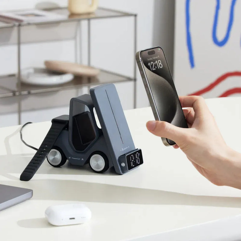 ADAM elements MODEL A 5-in-1 Wireless Charging Station