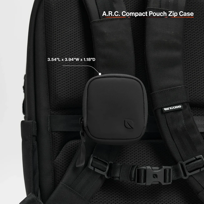 Incase A.R.C Compact Pouch