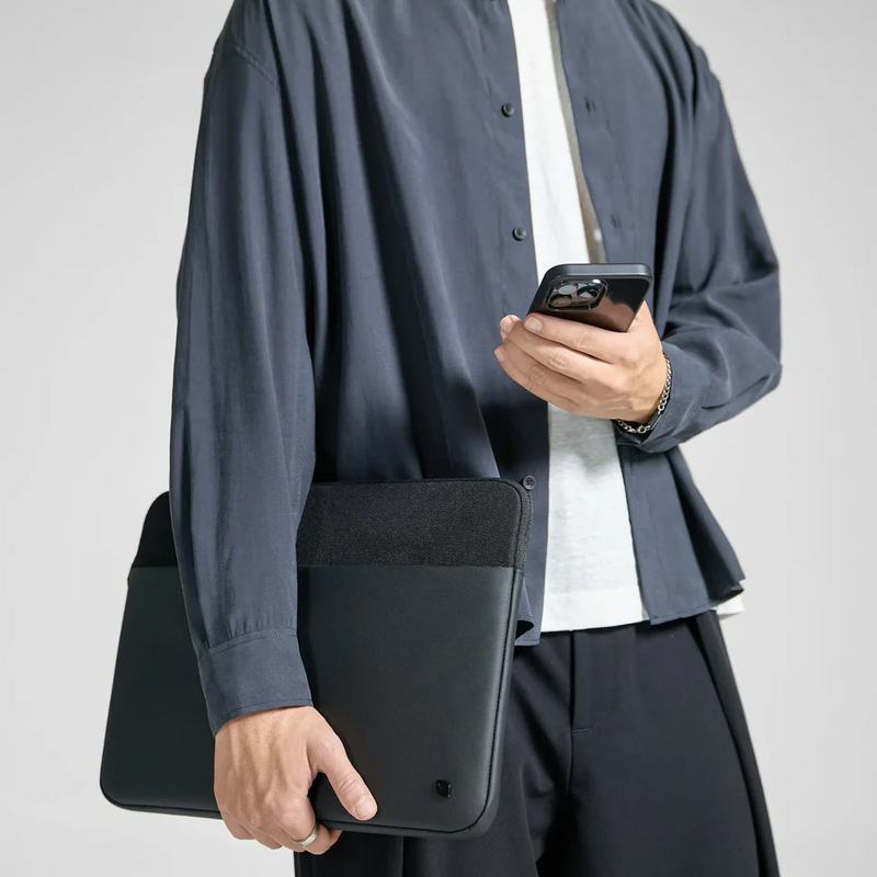 Incase A.R.C Sleeve for 14-Inch Laptop