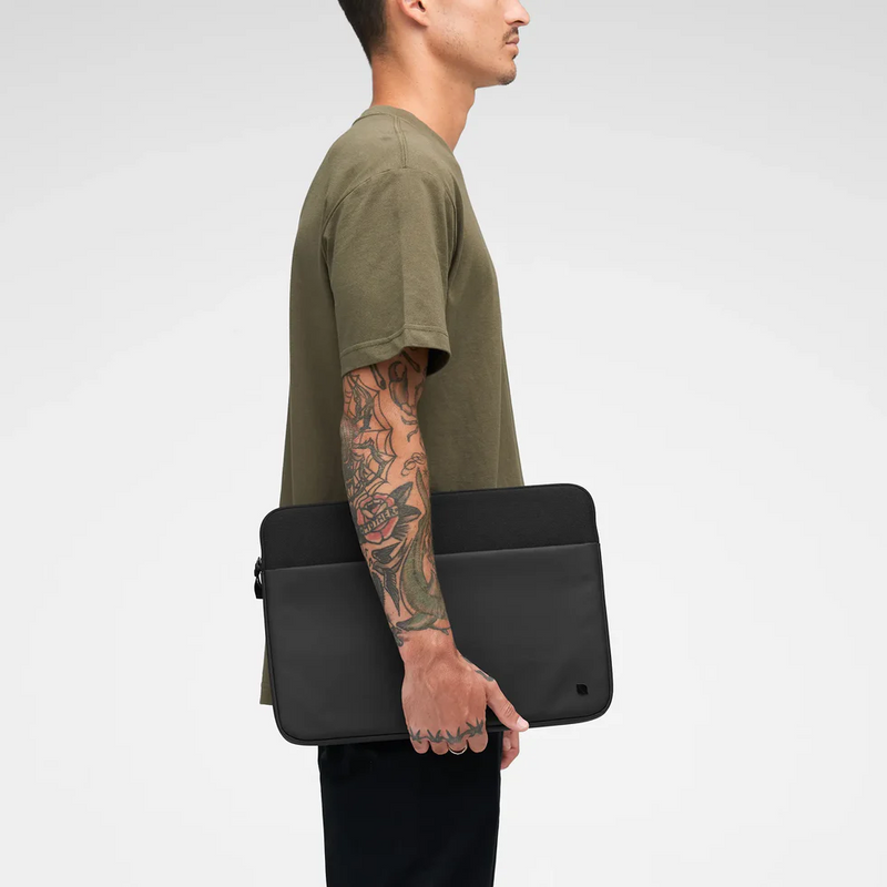 Incase A.R.C Sleeve for 14-Inch Laptop