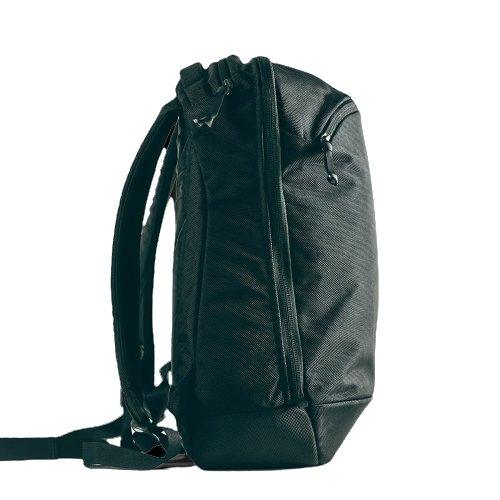 Evergoods Civic Panel Loader Classic 20L - Solution Black - Oribags.com