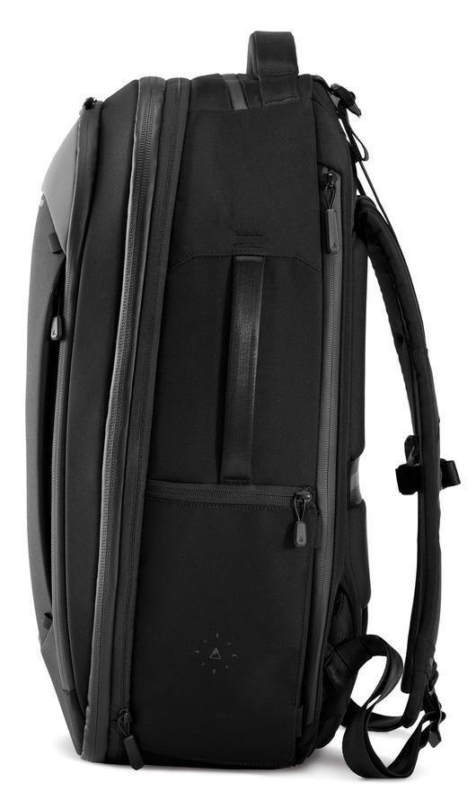 Nomatic Navigator Travel Backpack 32L - Oribags.com