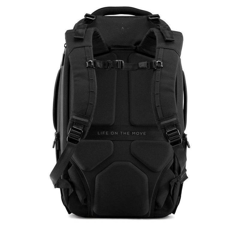 Nomatic Navigator Travel Backpack 32L - Oribags.com